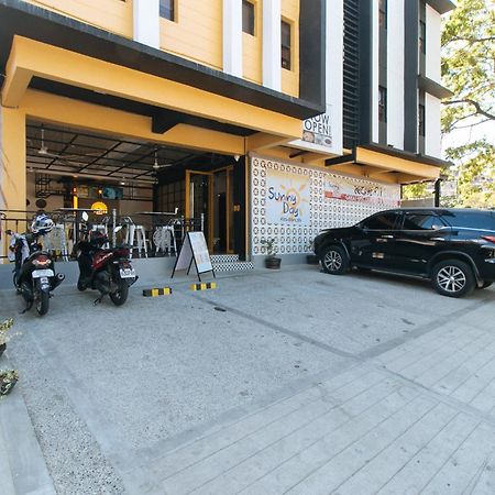 Sunny Day Residences Antipolo Dış mekan fotoğraf